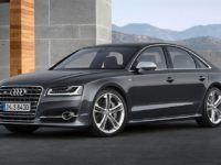 2014 Audi S8 Base's photo